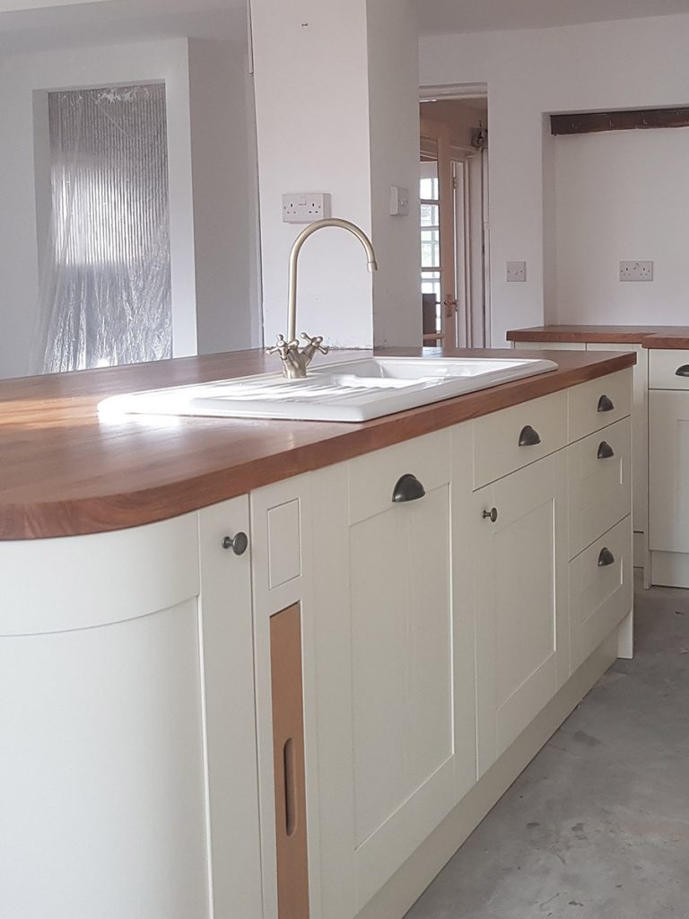 kitchen fitters basingstoke